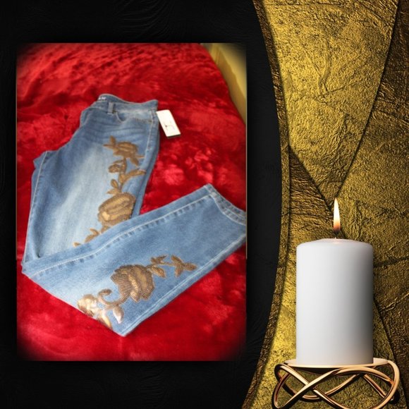 Hannah Denim - ❤️Gorgeous Embellished Jeans by HANNAH❤️